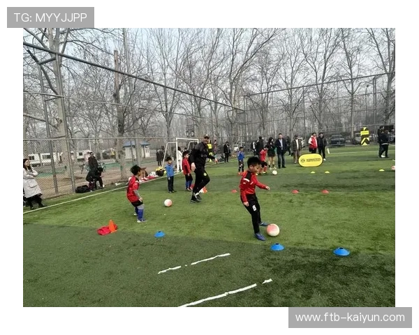 足球青训体系改革：德甲俱乐部与校园体育合作深化